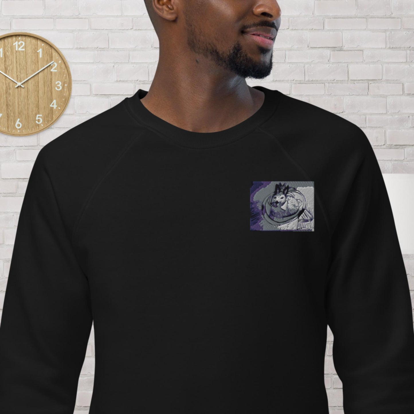Unisex organic raglan sweatshirt