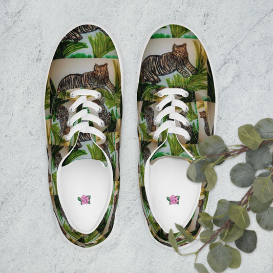 Women’s lace-up canvas shoes